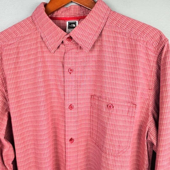 THE NORTH FACE Casual Button Down Long Sleeve Red Shirt Men Size L Preppy Office - Picture 2 of 12